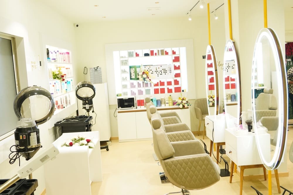 Femina Flaunt Studio Salon interior